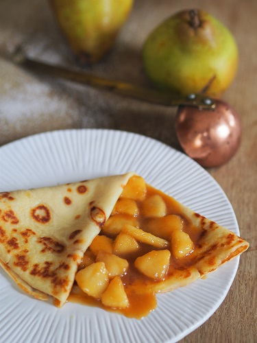 French Crepes with Pears and Caramel Sauce