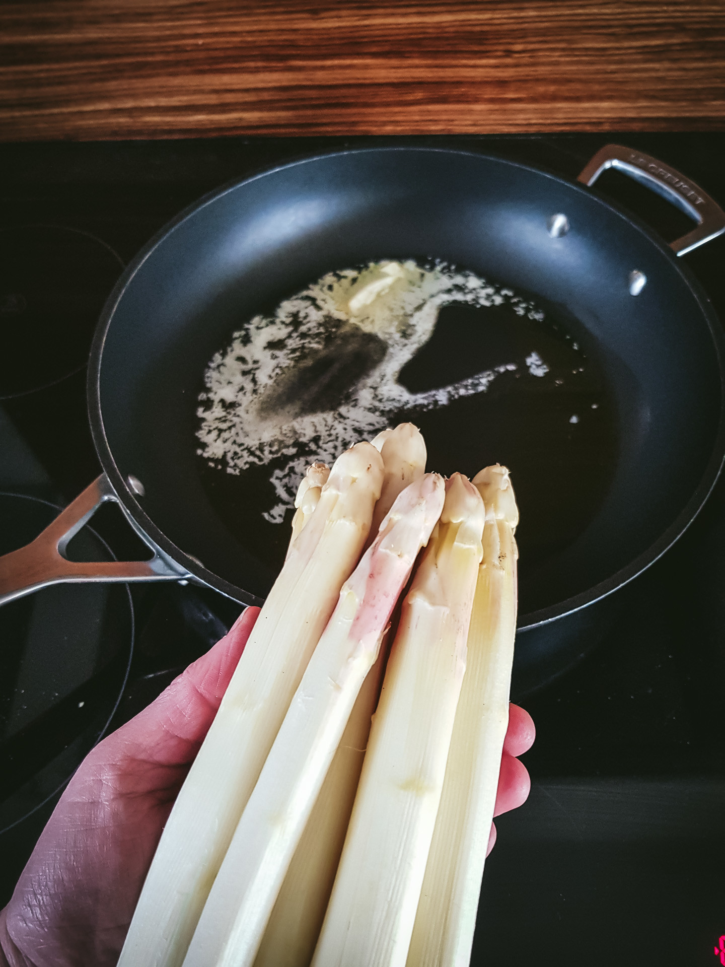 cuisson des asperges blanches à la poêle