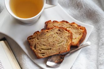 French apple invisible cake with olive oil