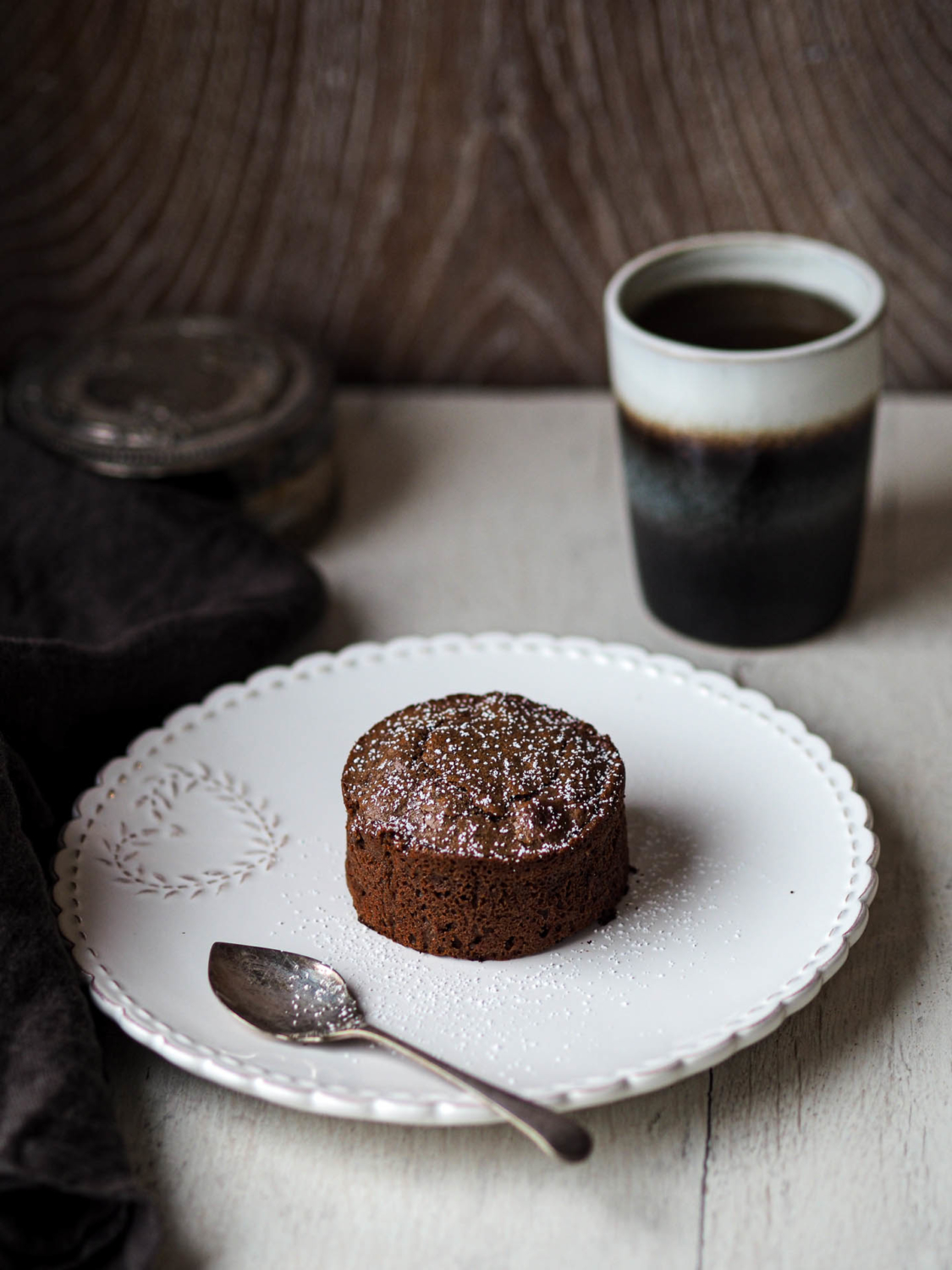 Molten Chocolate Fondant - French lava cake easy recipe