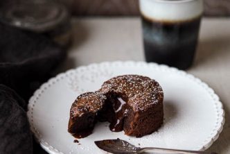French chocolate fondant lava cake