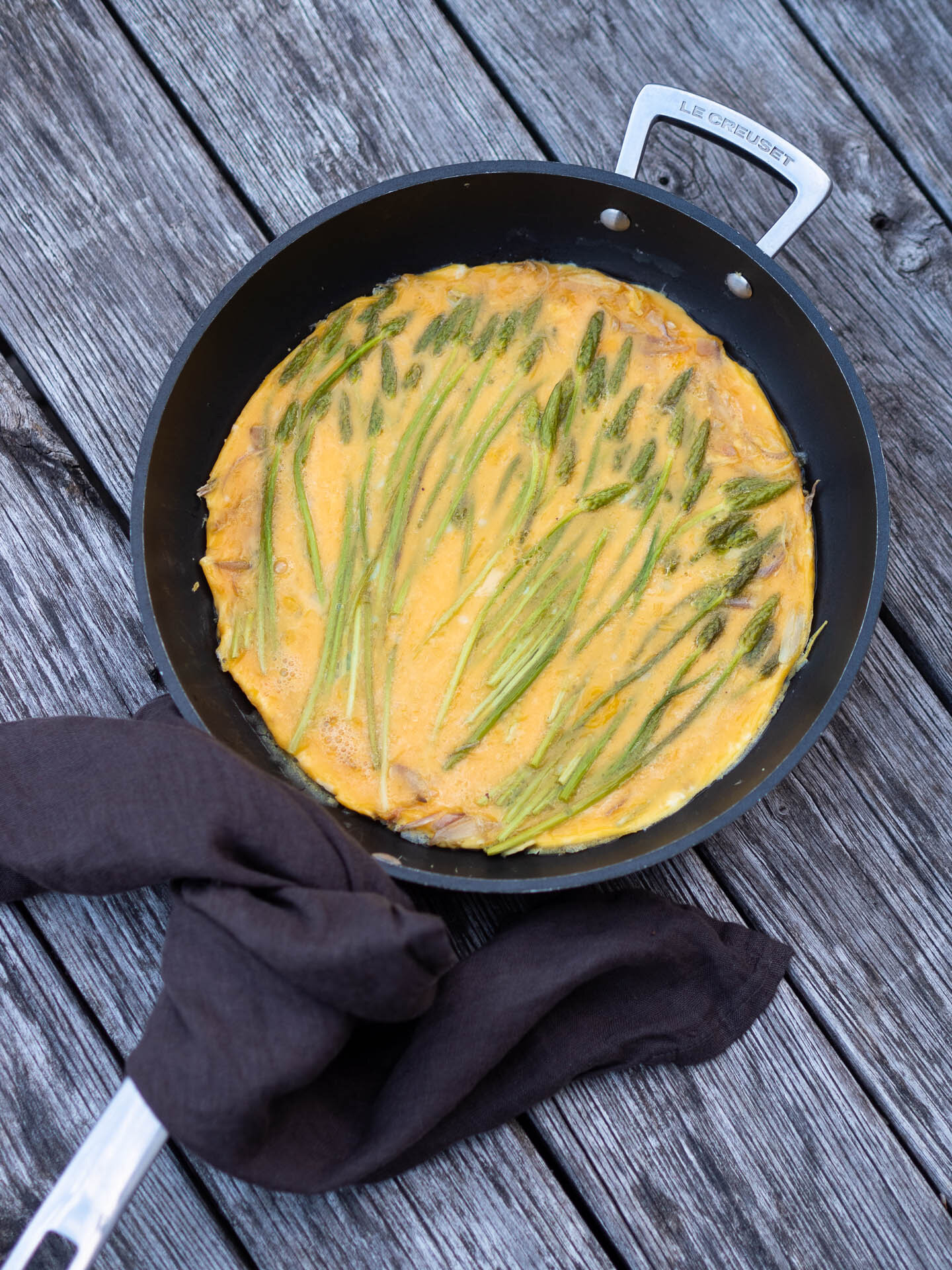 omelette aux asperges des bois