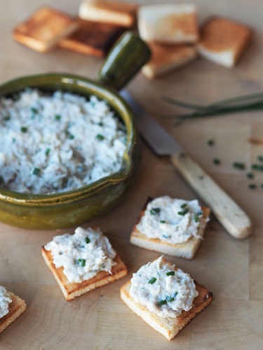 mackerel dip with cream cheese and chives