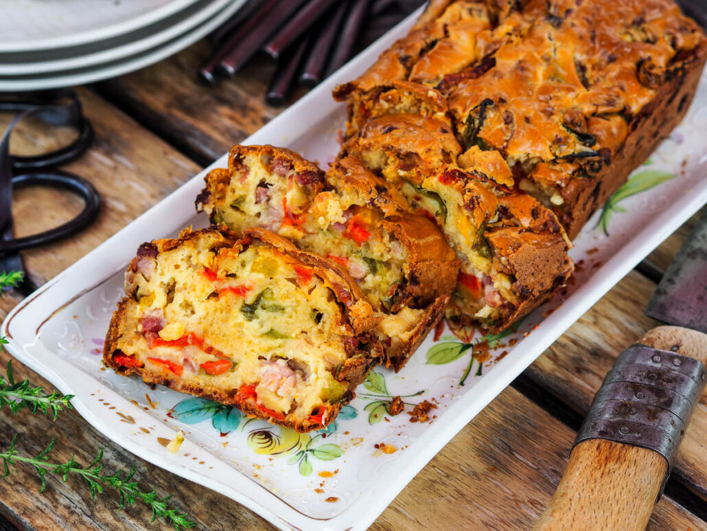 Cake salé aux trois couleurs de poivron Toutes les saveurs de la Provence