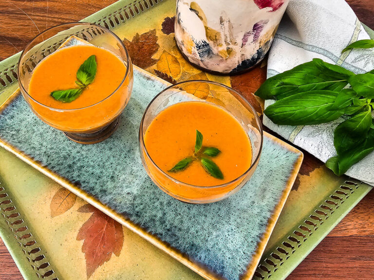 gaspacho très frais à la tomate et à la pastèque
